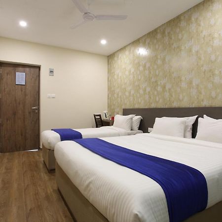 Hotel Ocean Suites Bombaj Zewnętrze zdjęcie