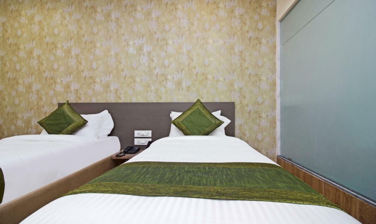 Hotel Ocean Suites Bombaj Zewnętrze zdjęcie