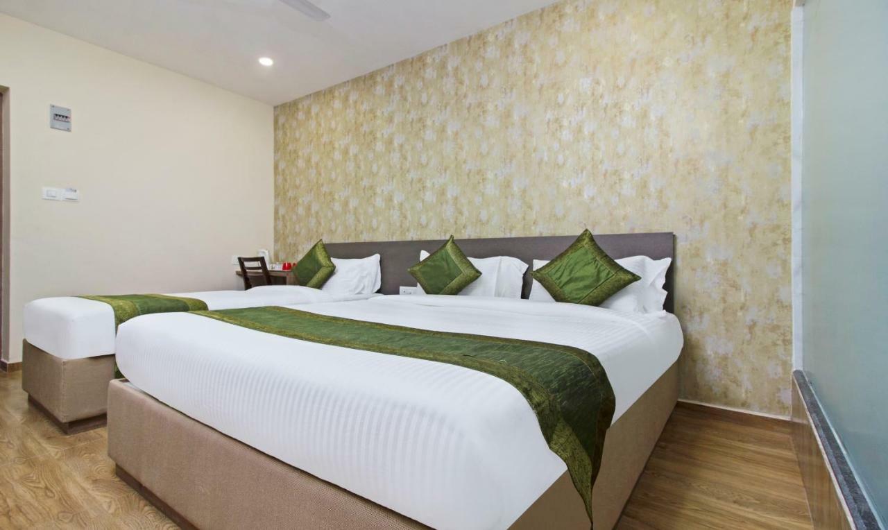 Hotel Ocean Suites Bombaj Zewnętrze zdjęcie