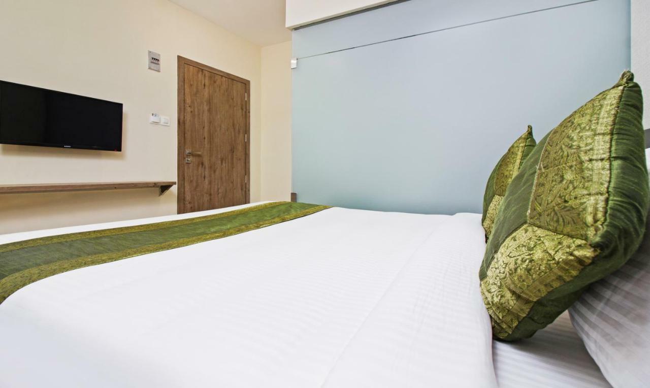Hotel Ocean Suites Bombaj Zewnętrze zdjęcie