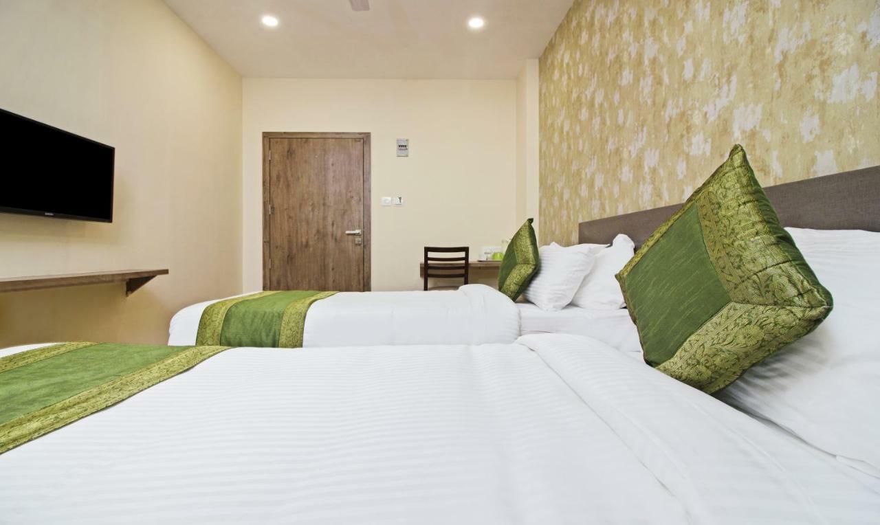 Hotel Ocean Suites Bombaj Zewnętrze zdjęcie
