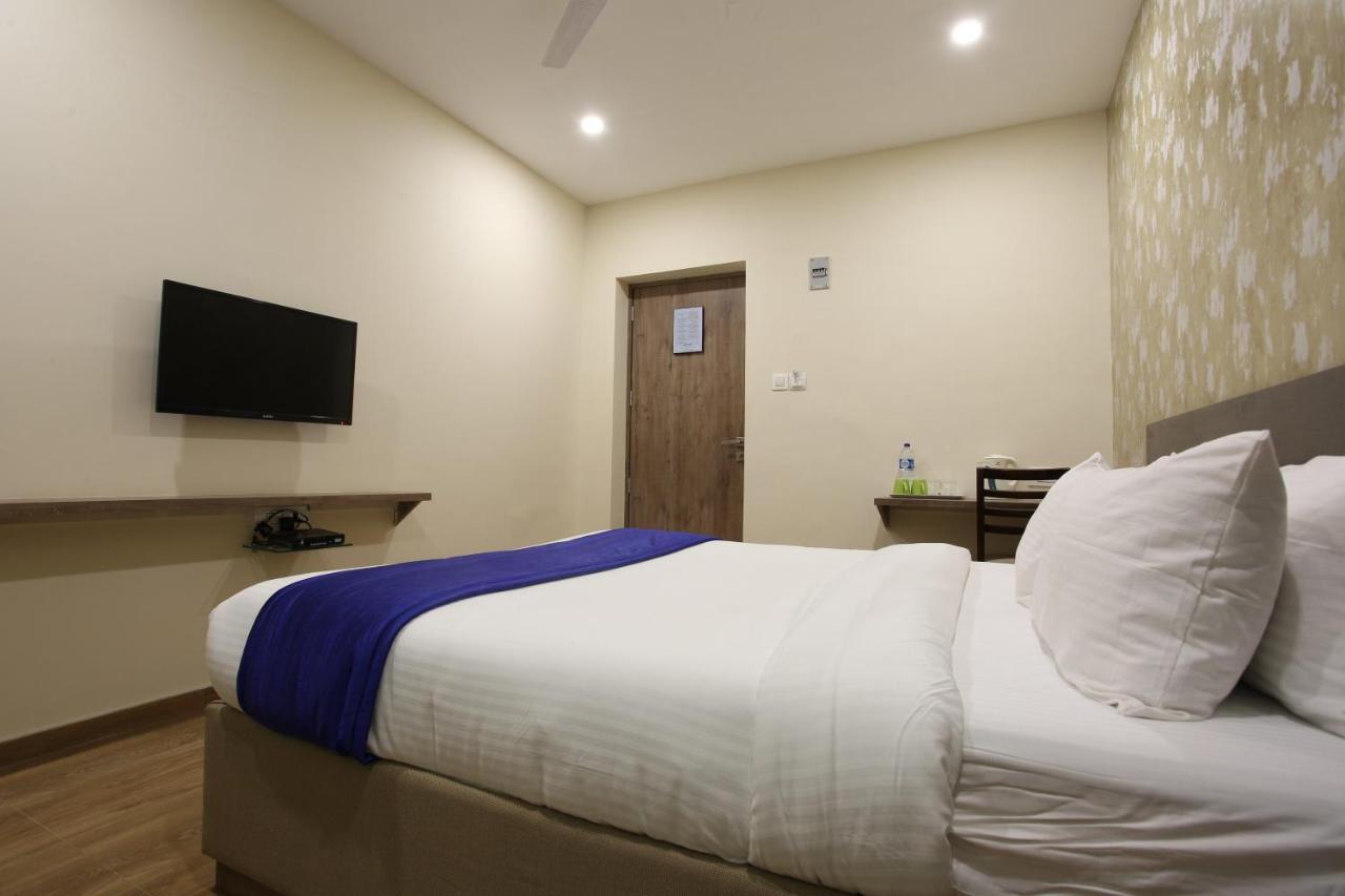 Hotel Ocean Suites Bombaj Zewnętrze zdjęcie