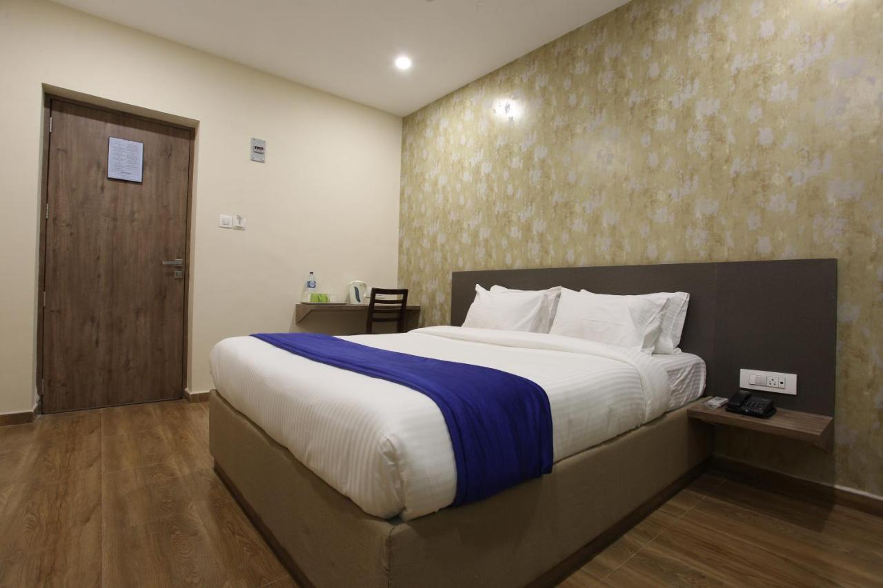 Hotel Ocean Suites Bombaj Zewnętrze zdjęcie