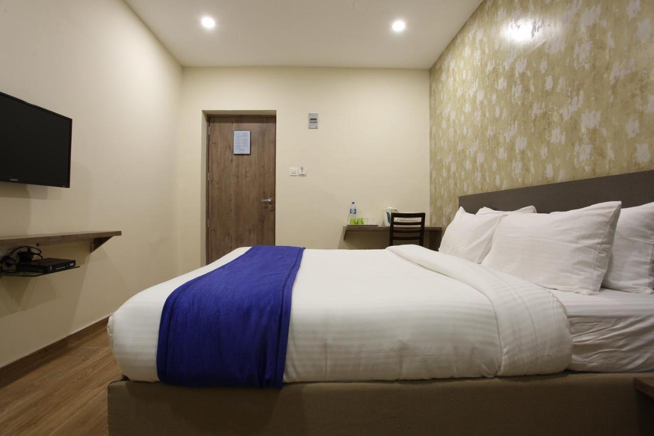 Hotel Ocean Suites Bombaj Zewnętrze zdjęcie
