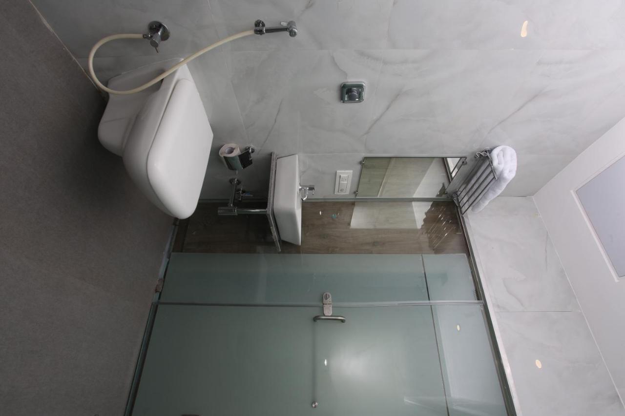 Hotel Ocean Suites Bombaj Zewnętrze zdjęcie